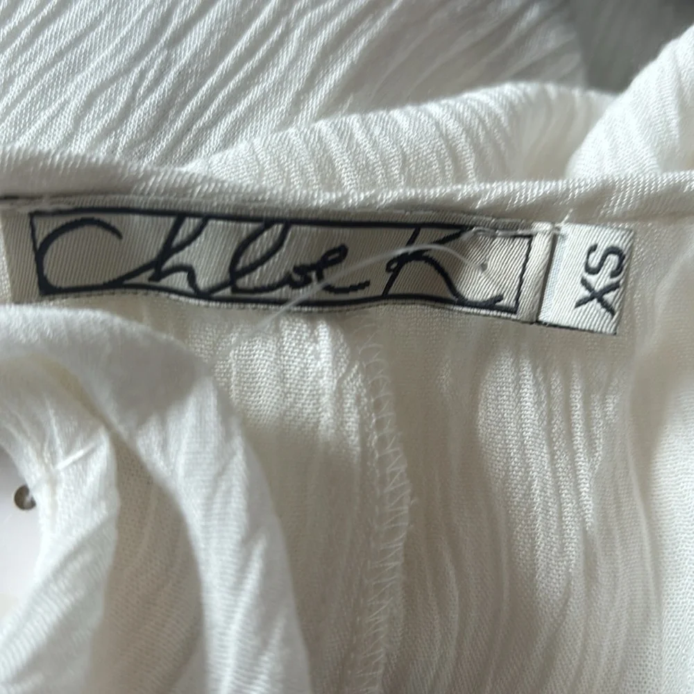 NWT Chloe K Ivory White V-Neck Sleeveless Lace‎ Tank Blouse Size XS